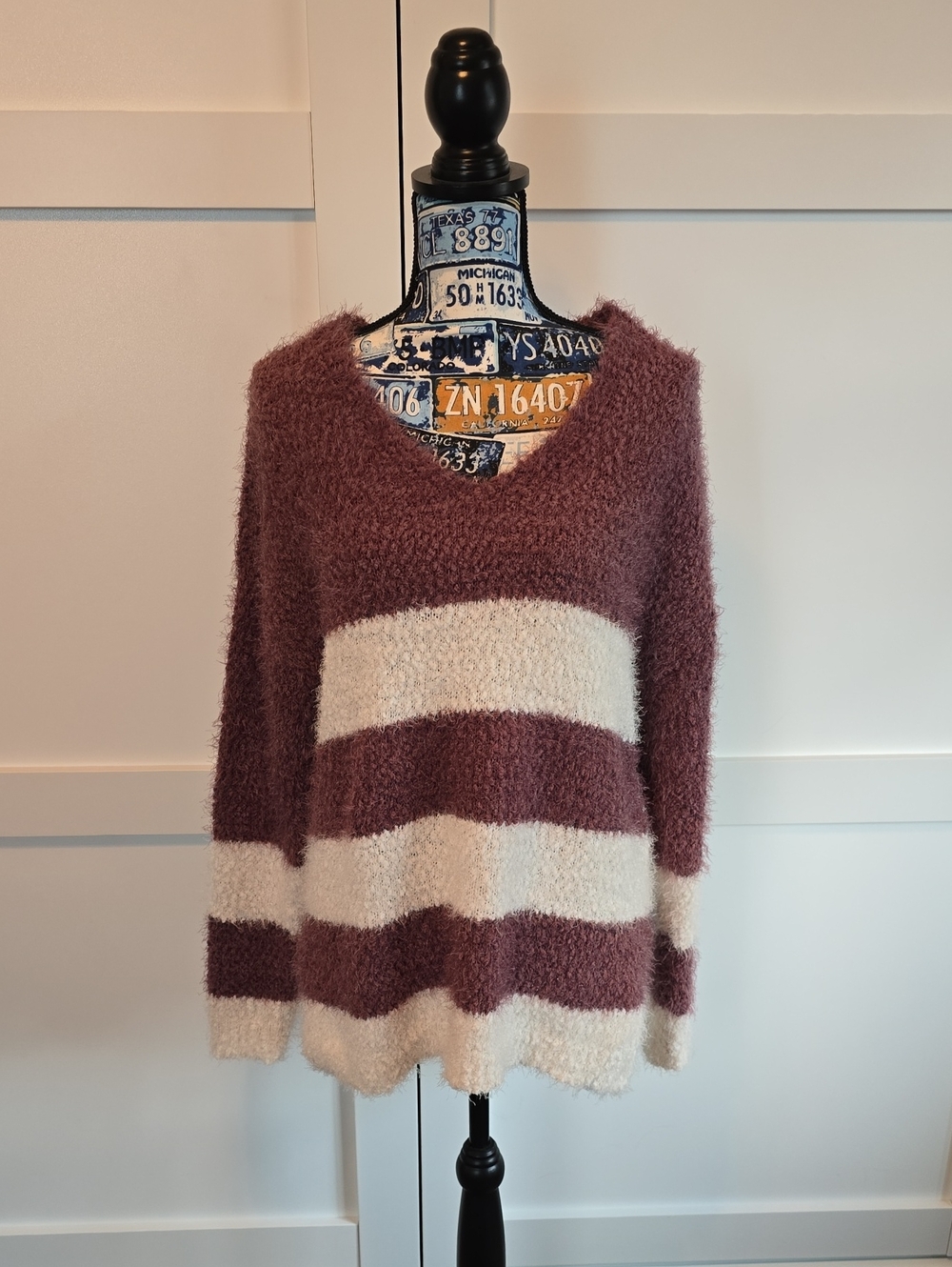 SO Striped V-Neck Fuzzy Sweater in Mauve and Cream